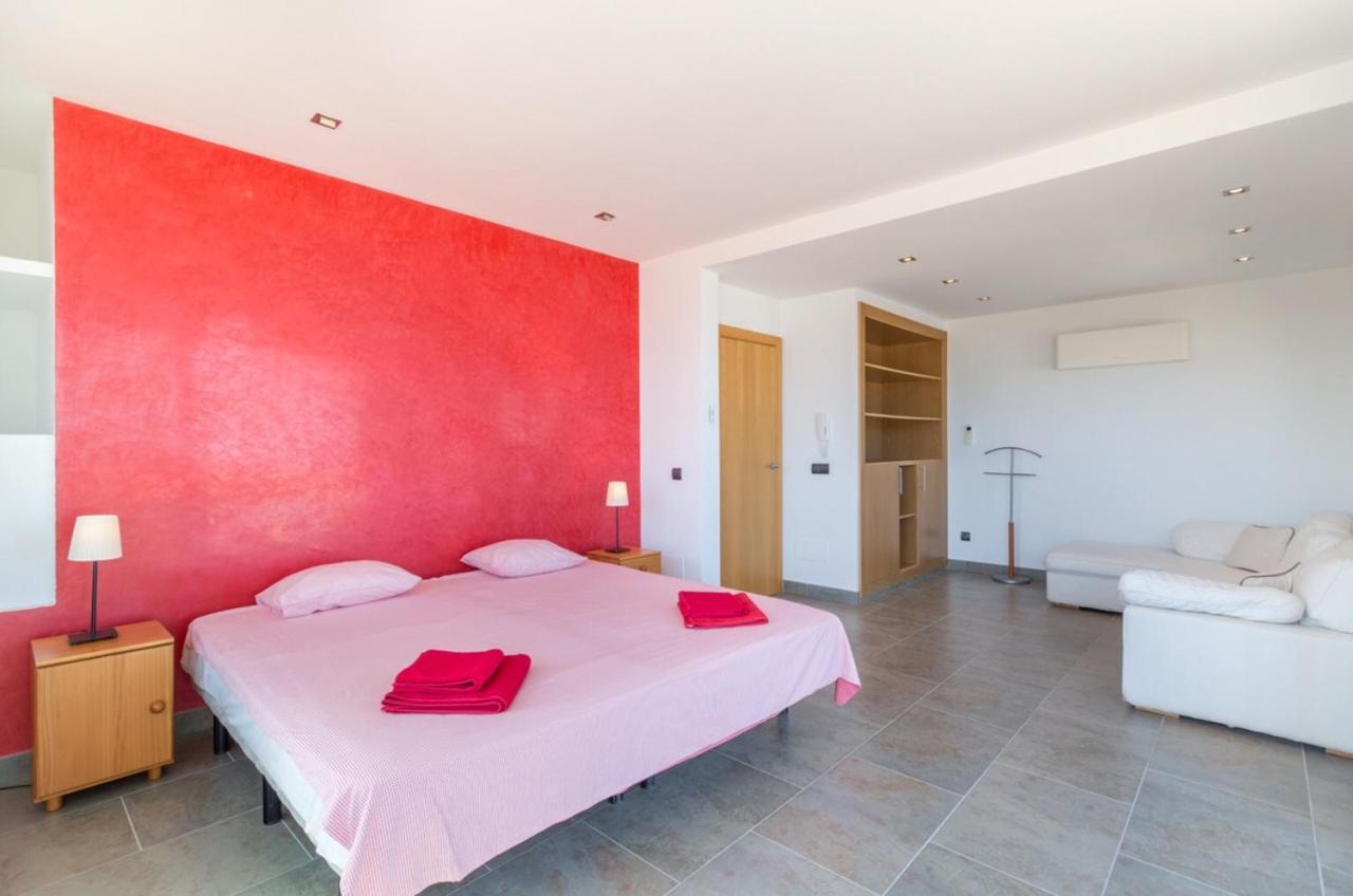 Suenos - With Pool And Seaview In Villa *