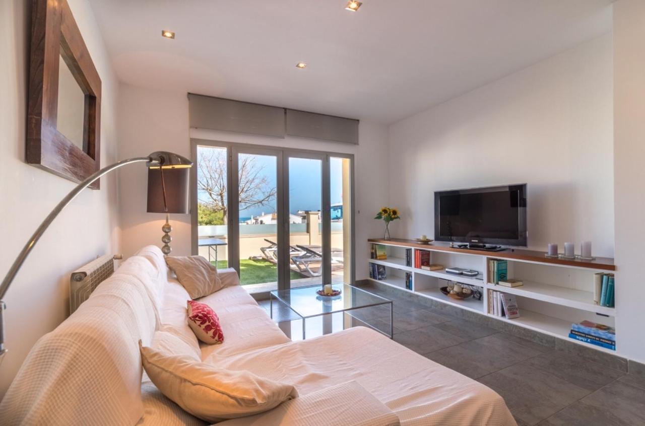 Suenos - With Pool And Seaview In Villa *